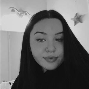 Meet your Posher, Lana